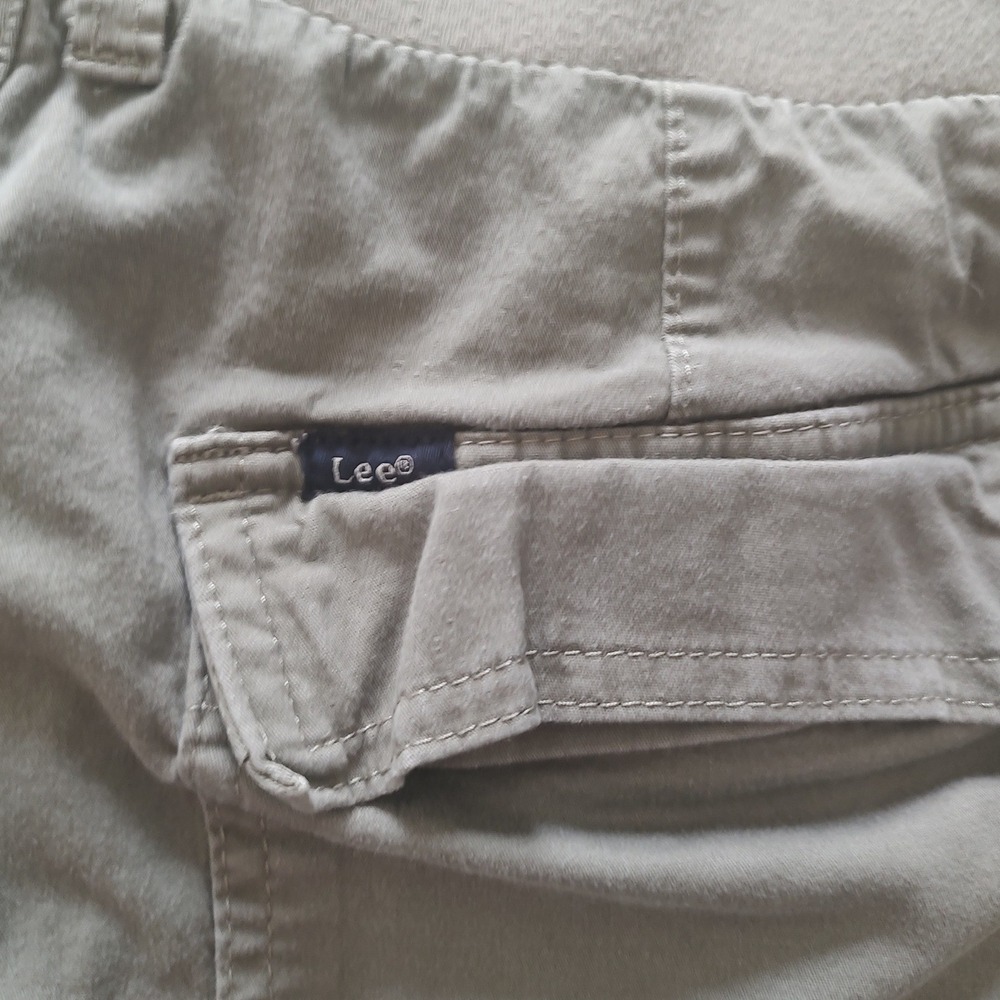 Lee Regular Fit Bermuda Mid‎ Rise Women Cargo Shorts Olive Green Size XX